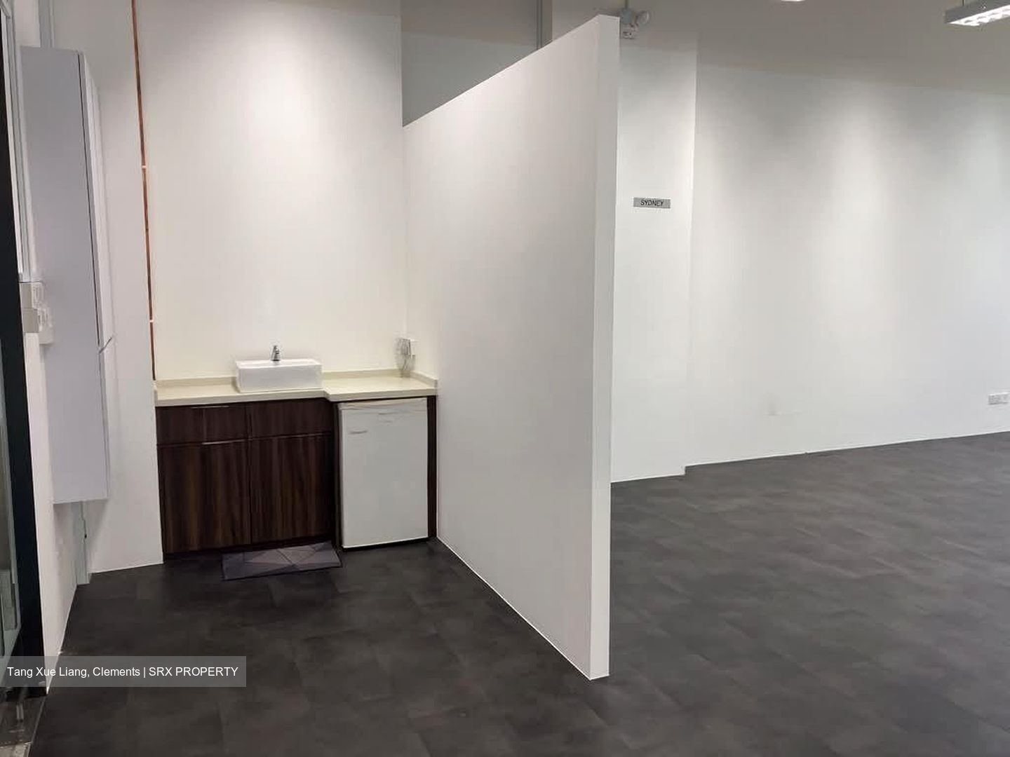 Sbf Center (D1), Office #605932111